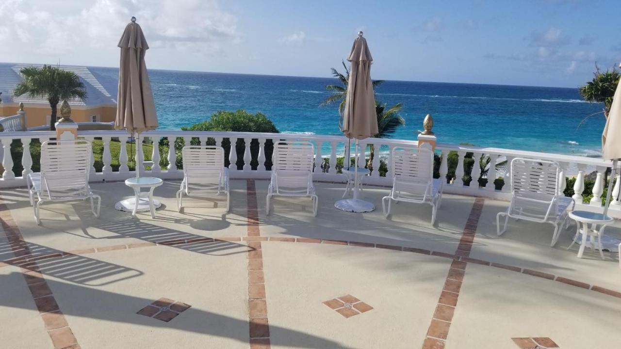Coco Reef Bermuda Hotel