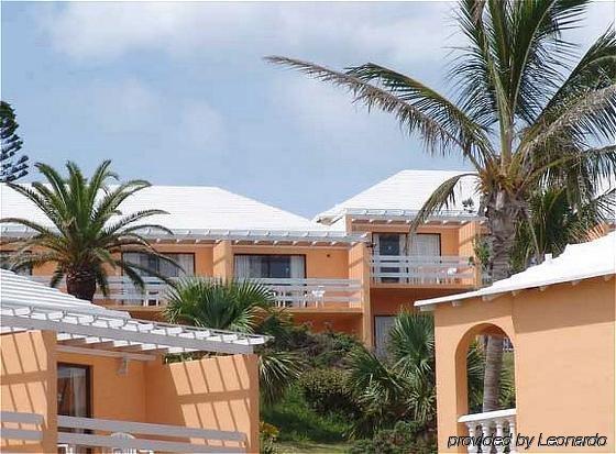 Coco Reef Bermuda 3*