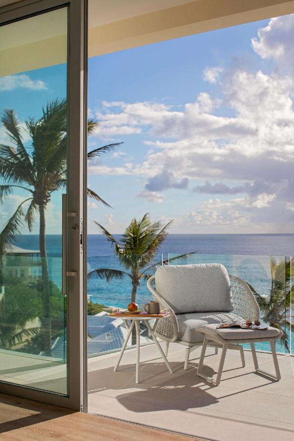 Azura Bermuda Hotel 4*