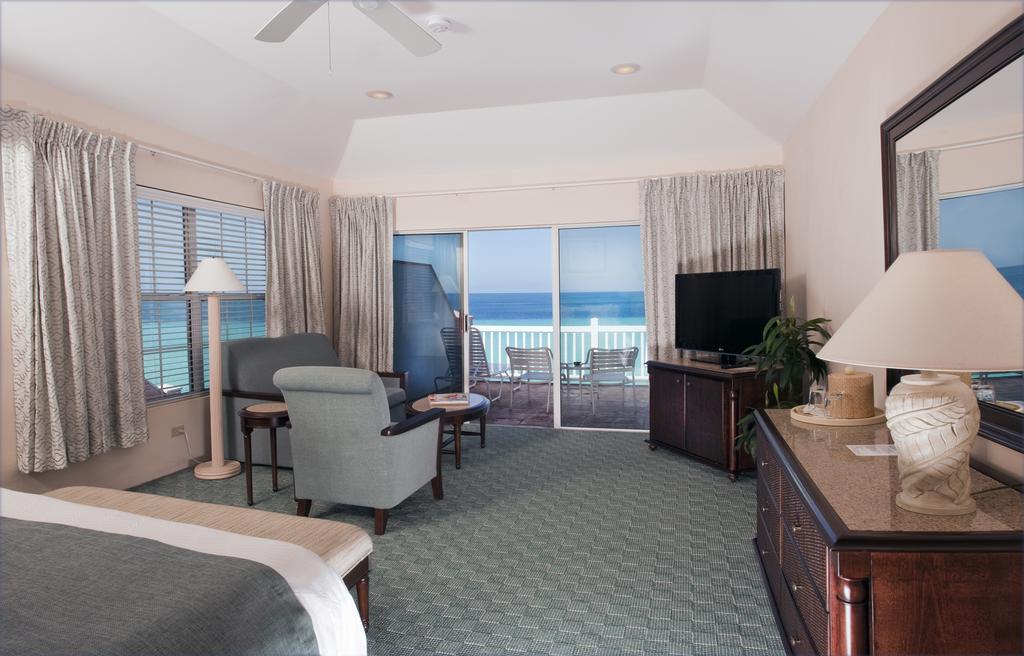 Pompano Club Resort Hog Bay
