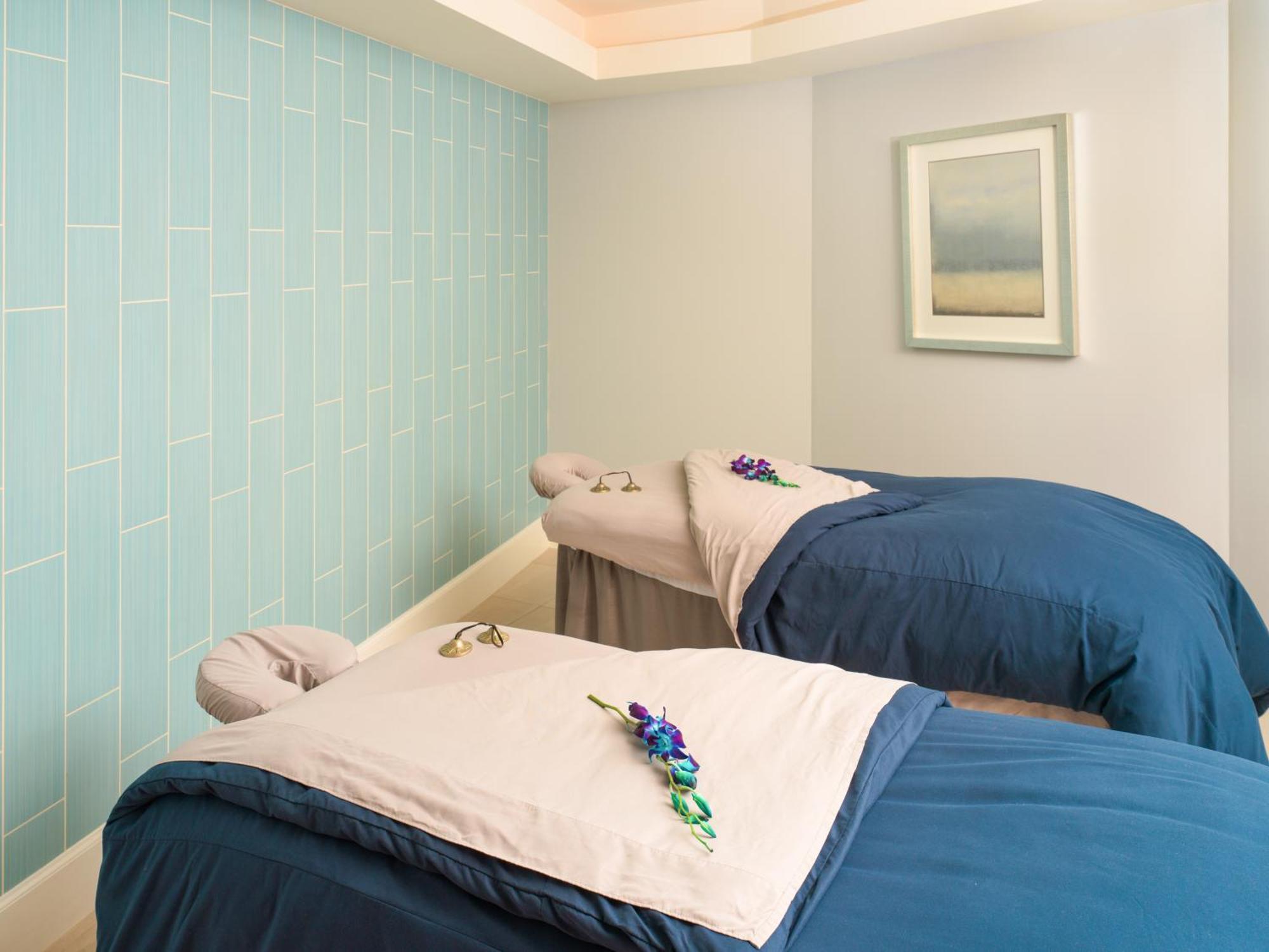 Resort The Reefs And Club Southampton