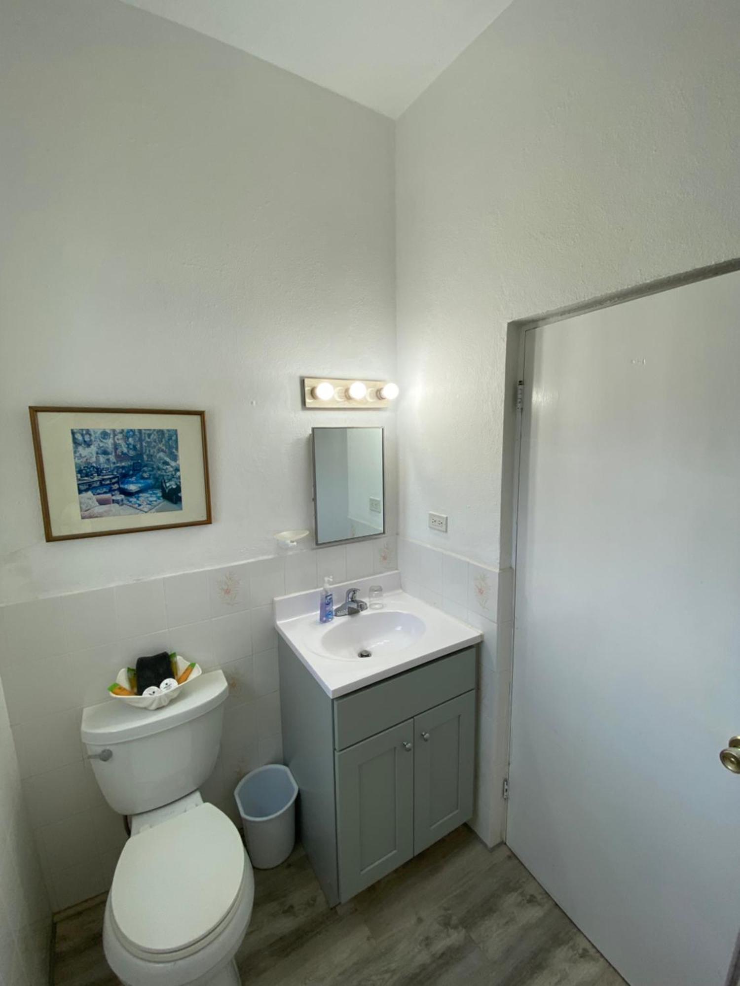Edgehill Manor Bed & Breakfast
