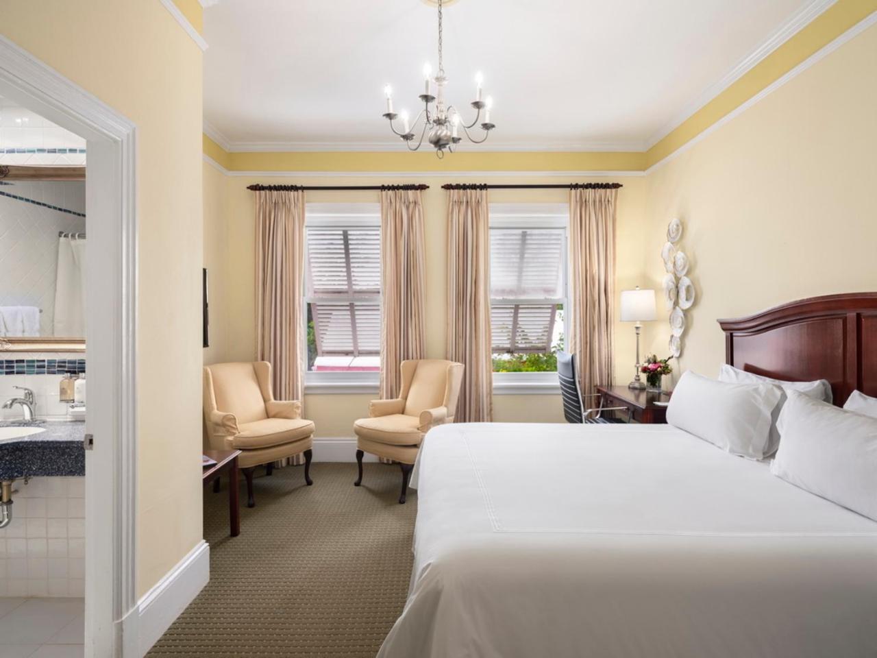 Royal Palms Hotel