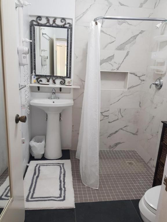 Apartment Bermuda Connections *