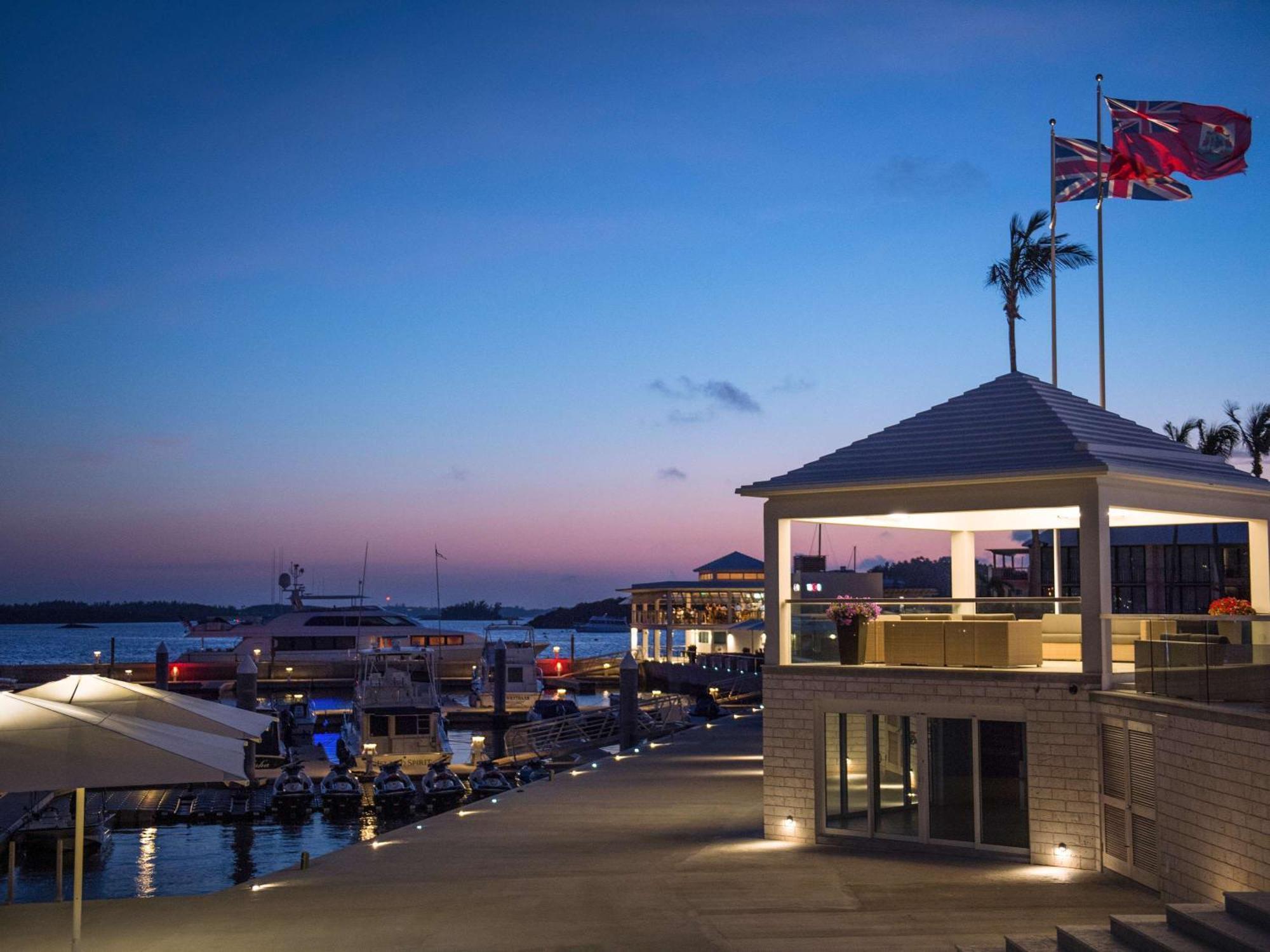 Hamilton Princess & Club A Fairmont Managed Hotel 5*
