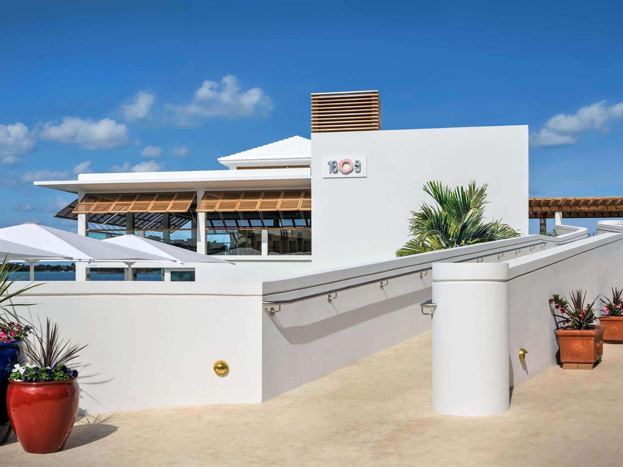 Hamilton Princess & Club A Fairmont Managed 5* Hamilton City