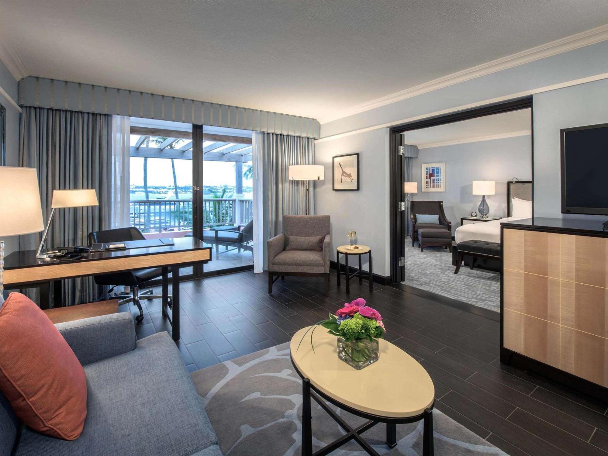 Hamilton Princess & Club A Fairmont Managed 5* Hamilton City