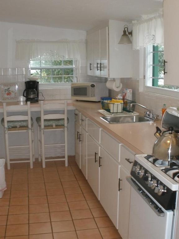 Greenbank Guest house 2*