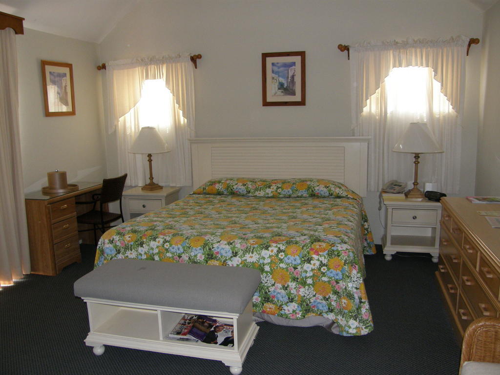 Dawkins Manor