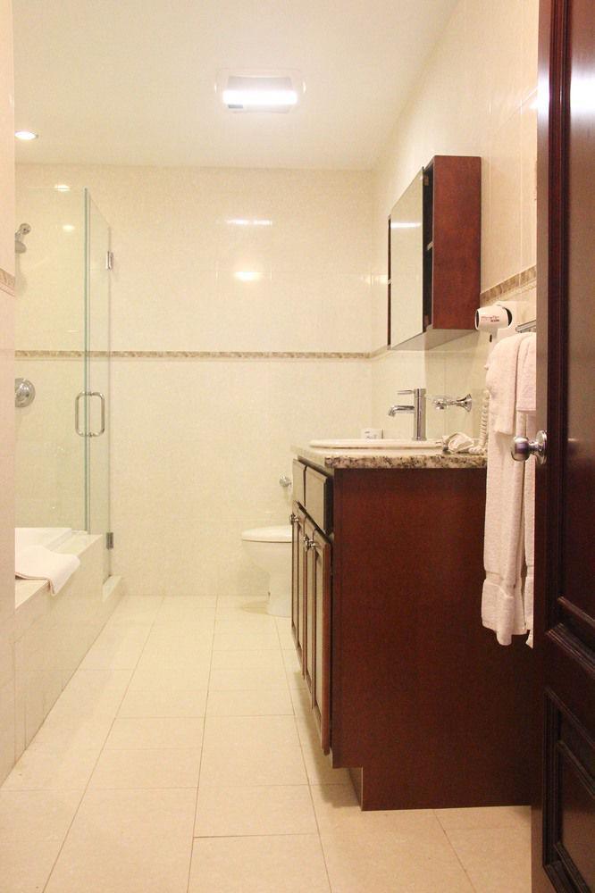 Villa Clear View Suites & Villas *