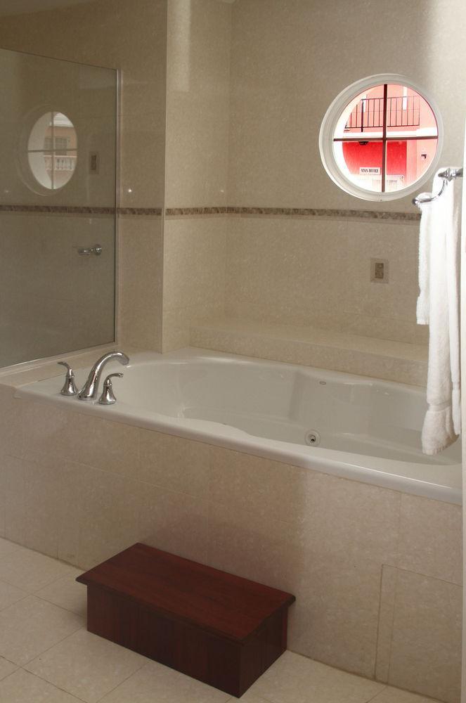 Villa Clear View Suites & Villas
