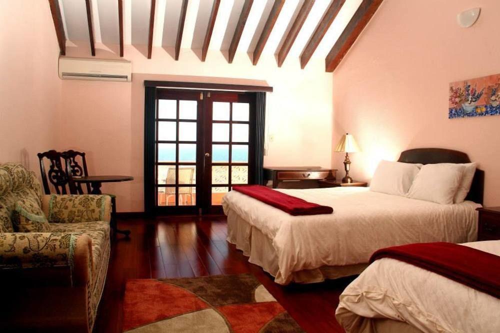 Villa Clear View Suites & Villas