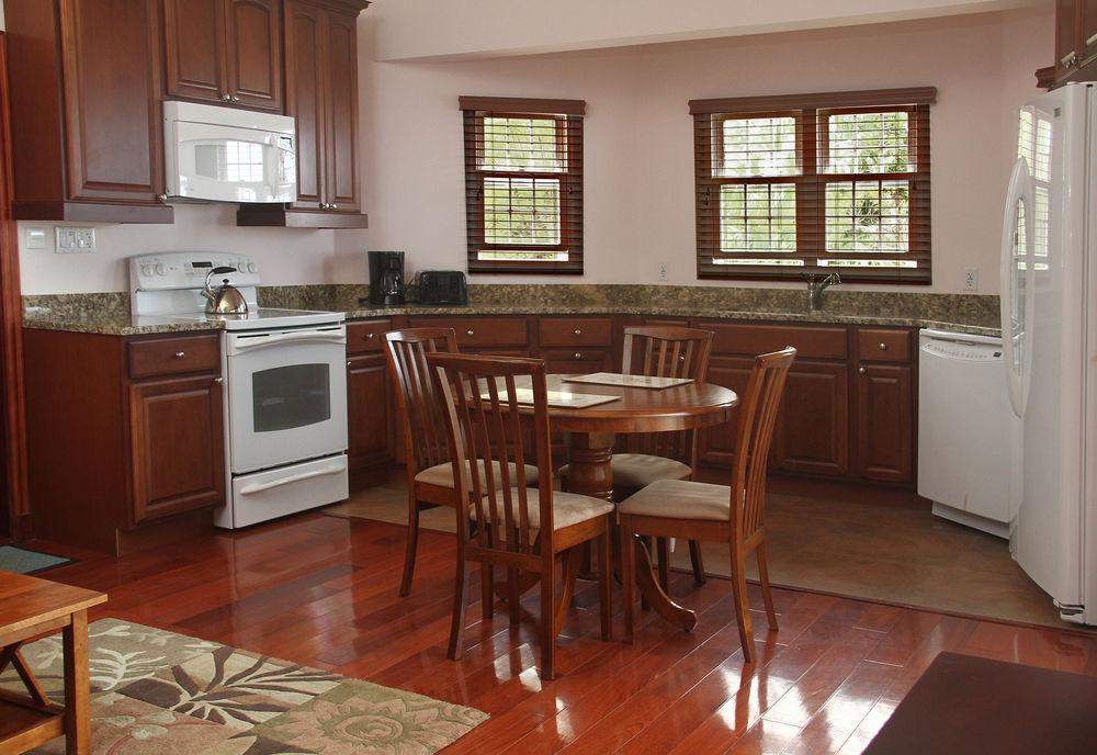 Villa Clear View Suites & Villas *