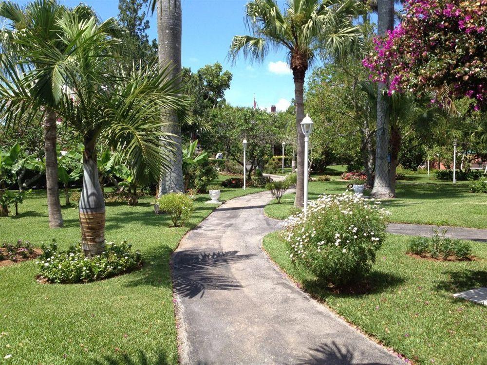 Royal Palms Hotel