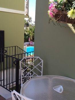 Edgehill Manor 2*