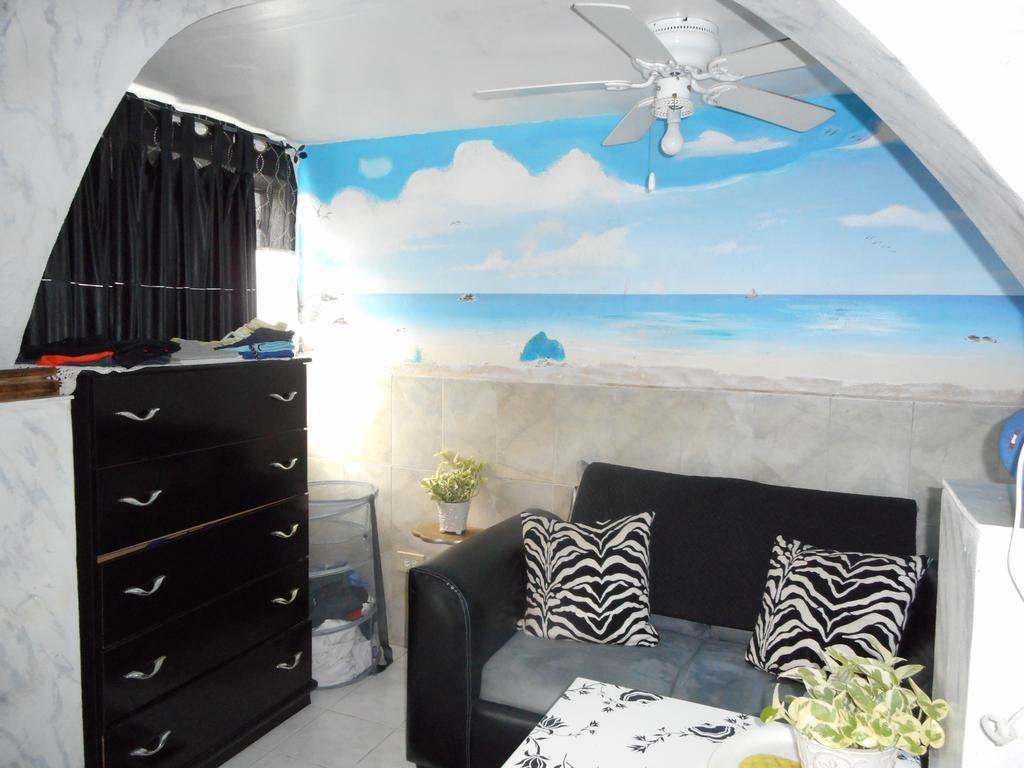 Blue Horizons Guest house *