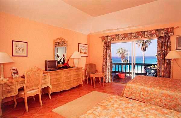 Surf Side Club Apartment *