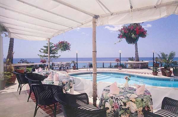 Surf Side Club Apartment