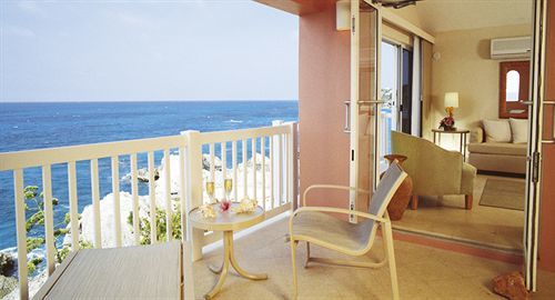 The Reefs And Club Resort