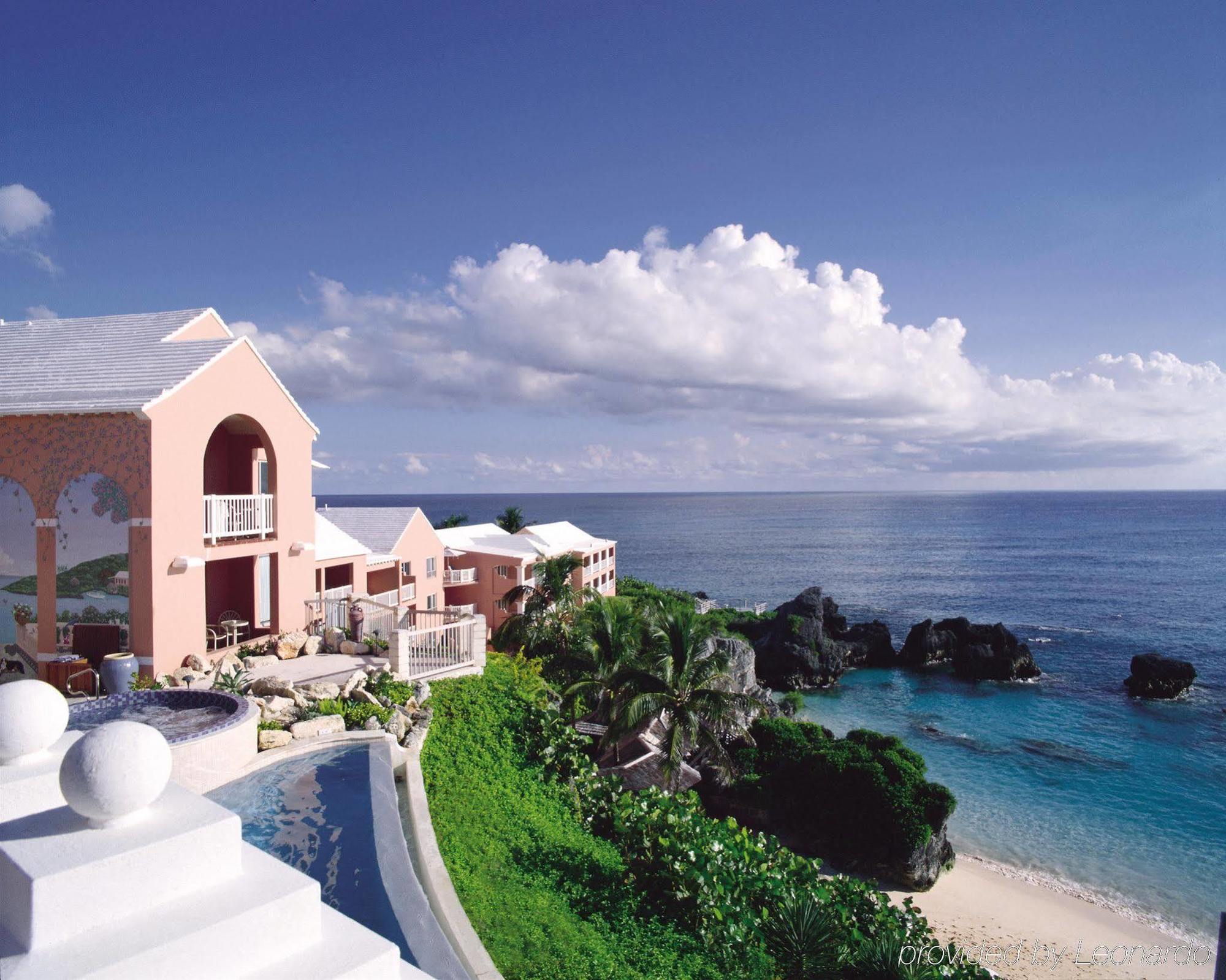 Resort The Reefs And Club Southampton