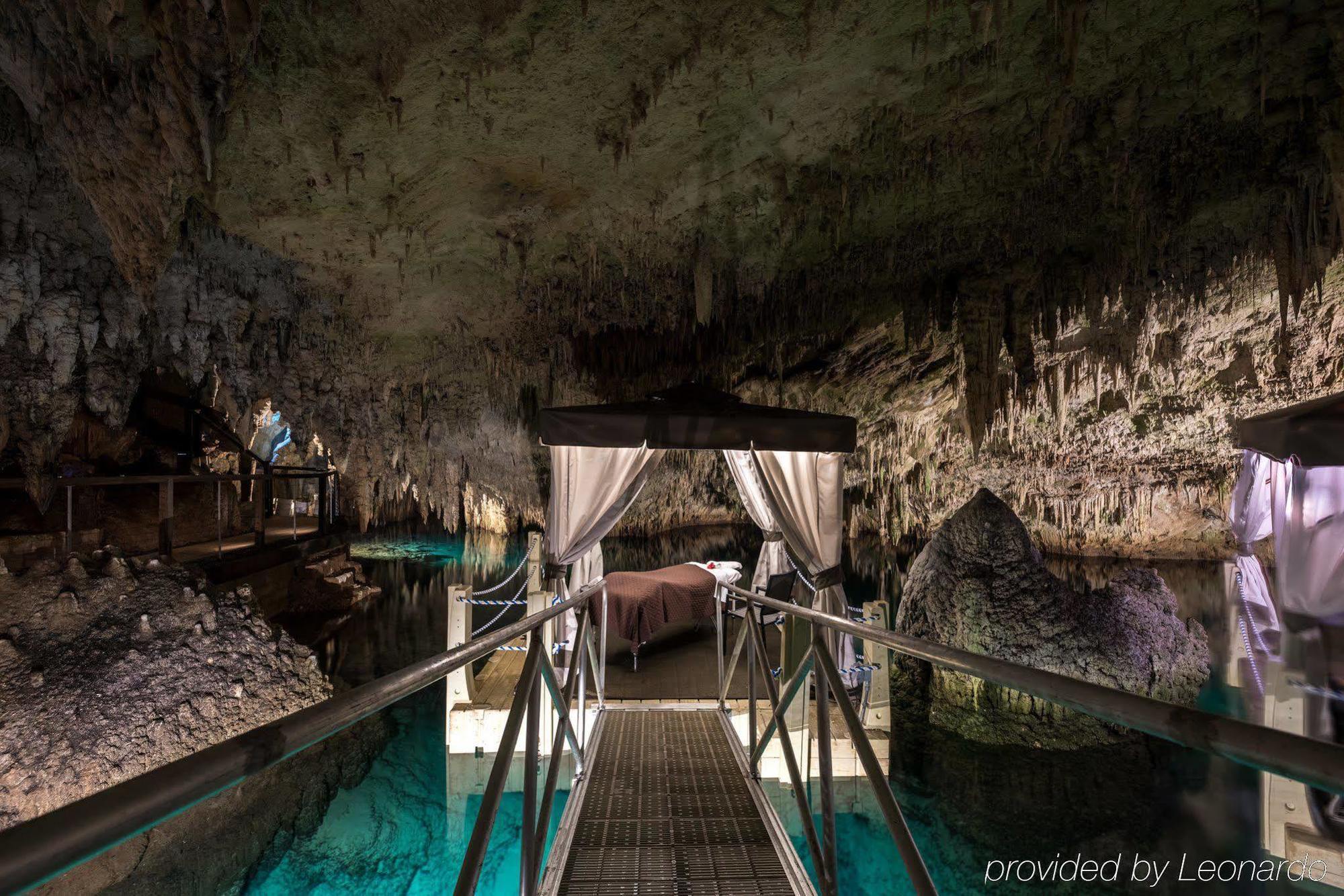 Resort Grotto Bay 4*
