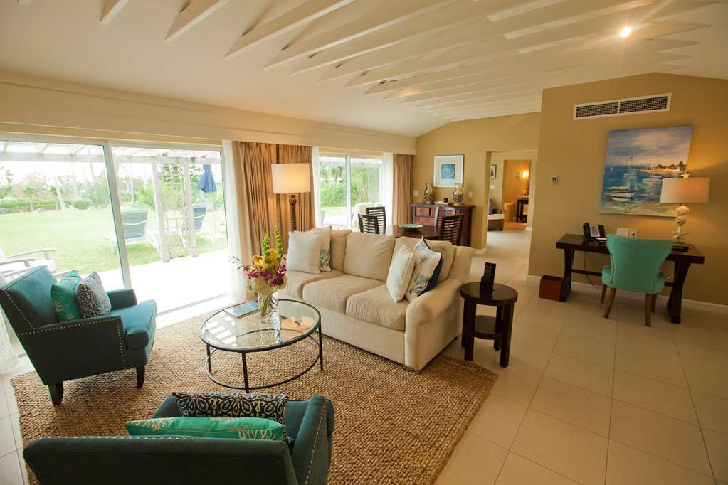 Resort Elbow Bermuda