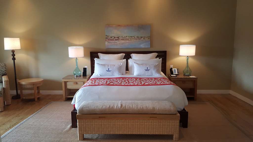 Elbow Bermuda Resort 4*