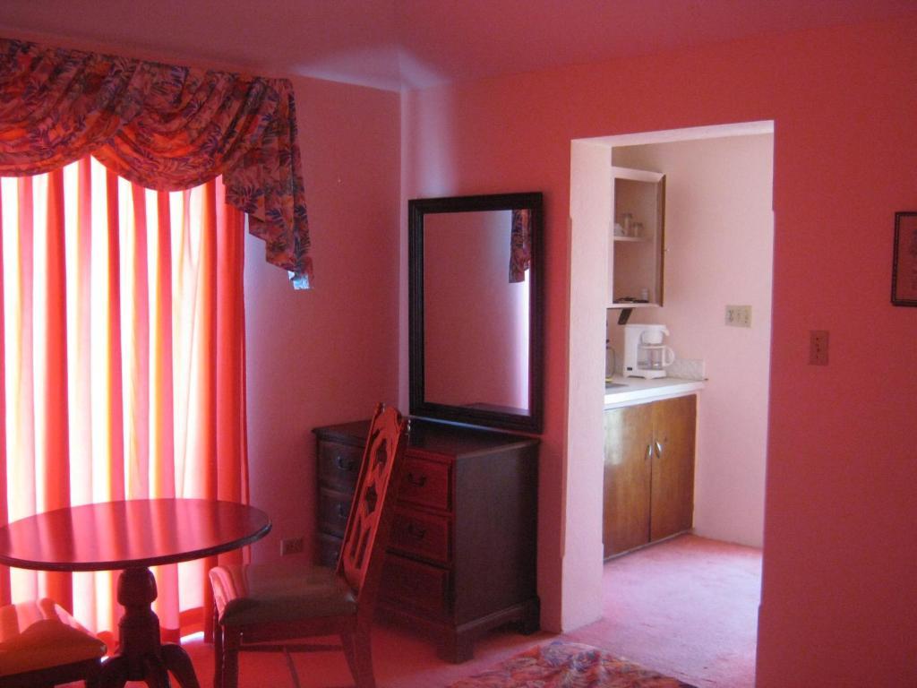 Clear View Suites & Villas *
