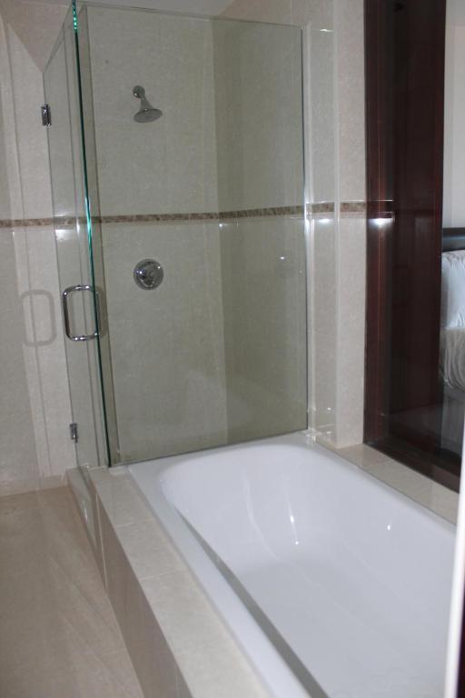 Villa Clear View Suites & Villas *