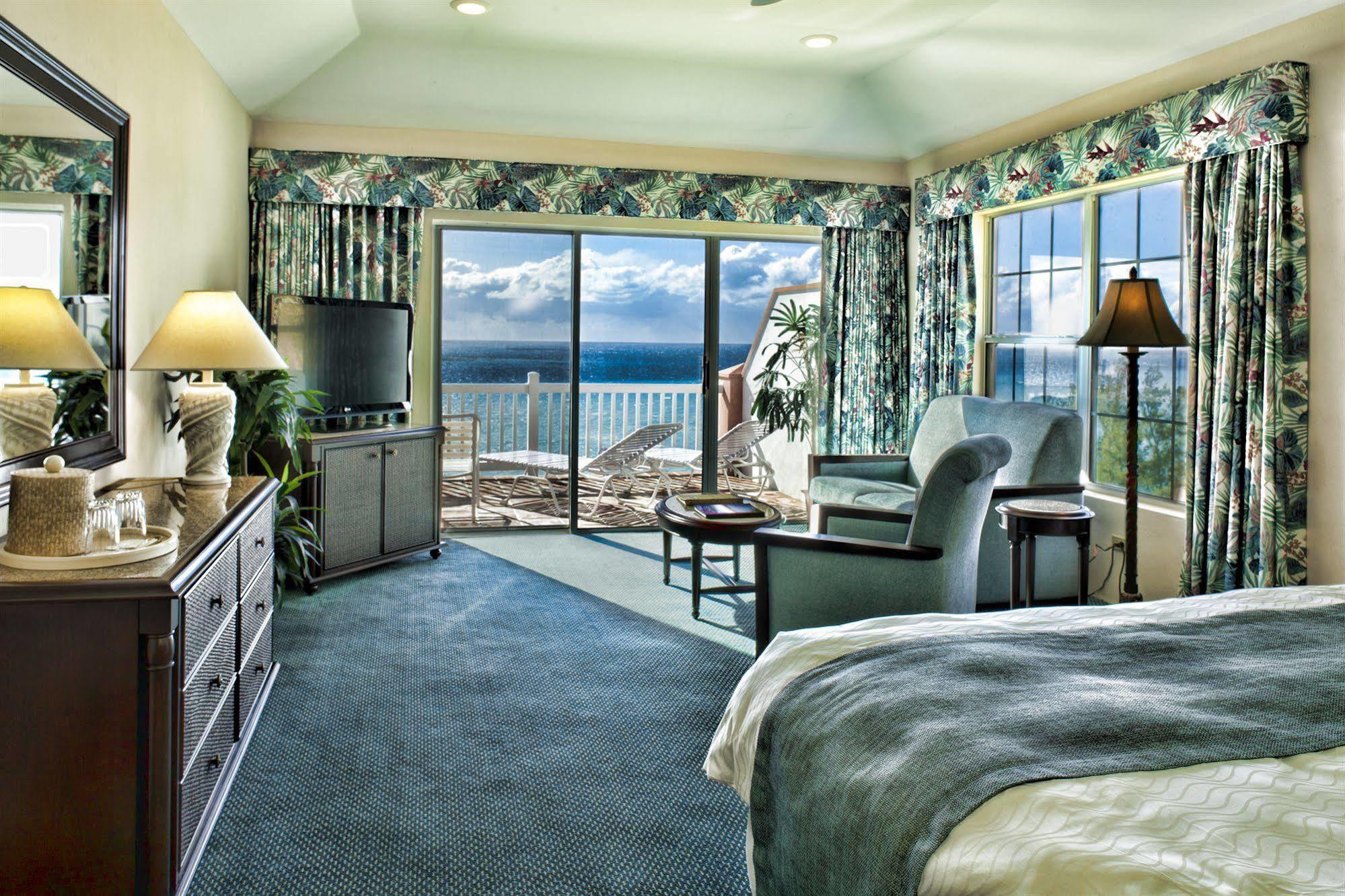 Resort Pompano Club Hog Bay