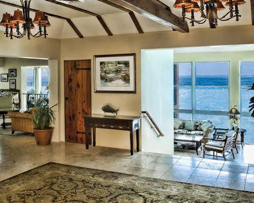 Pompano Club Resort 4*