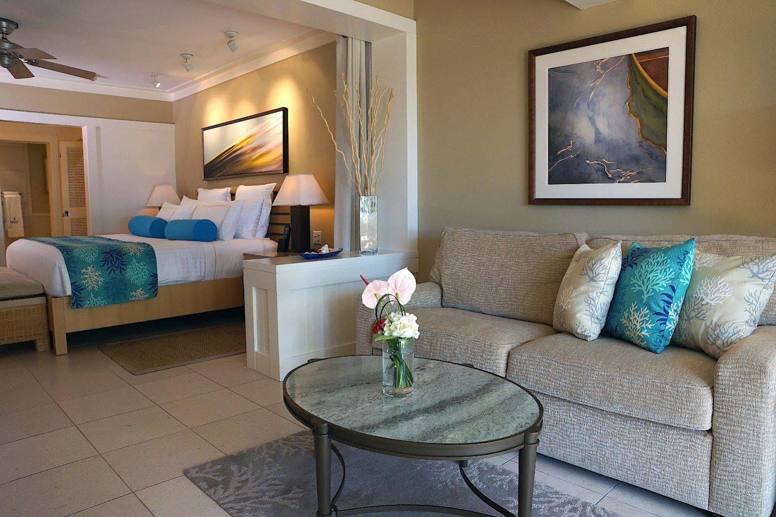 Elbow Bermuda Resort 4*