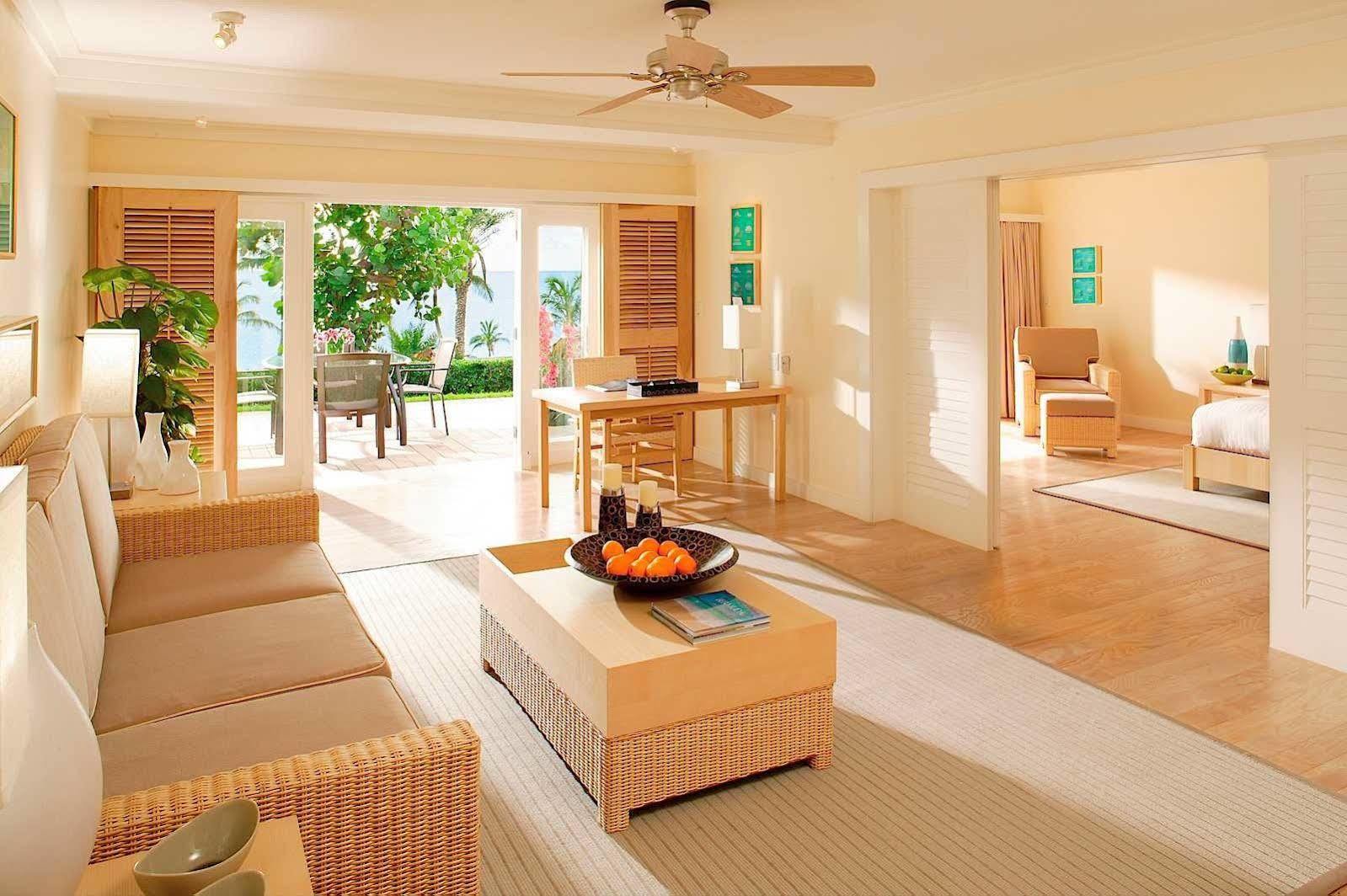 Resort Elbow Bermuda
