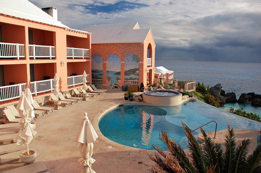 The Reefs And Club 4*