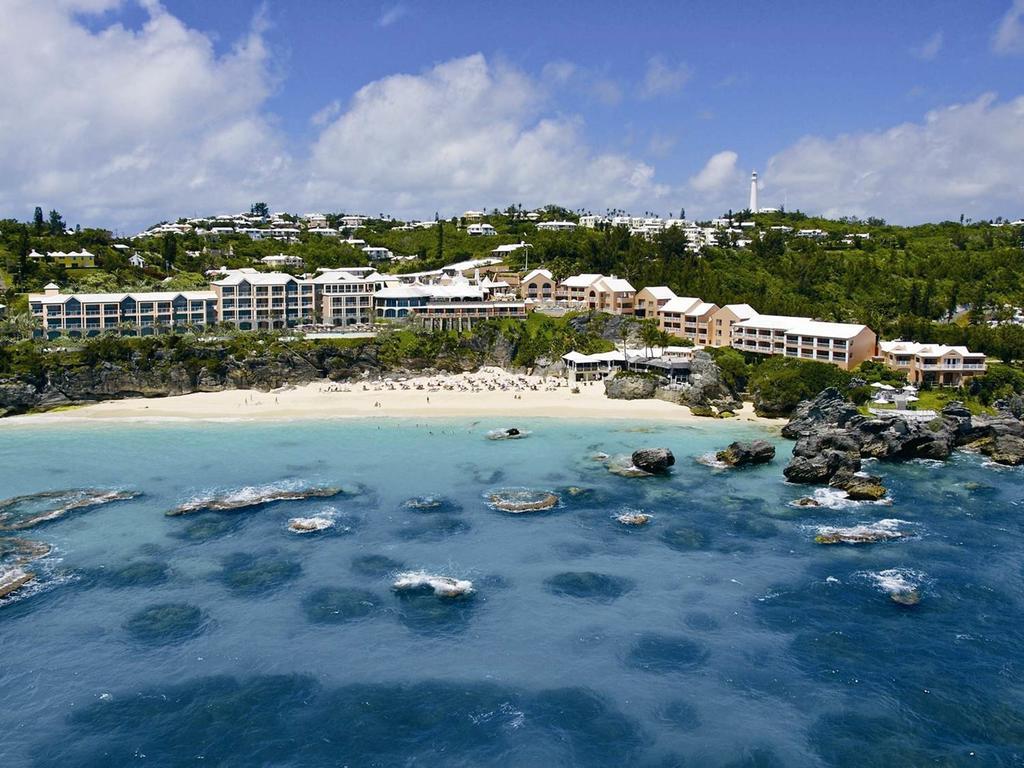 The Reefs And Club