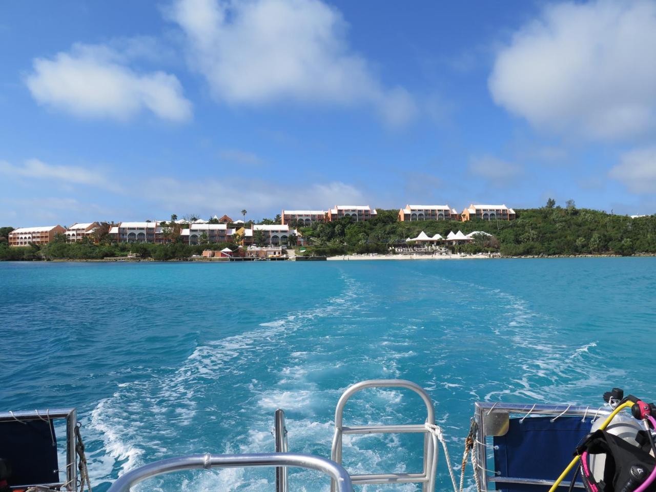 Resort Grotto Bay