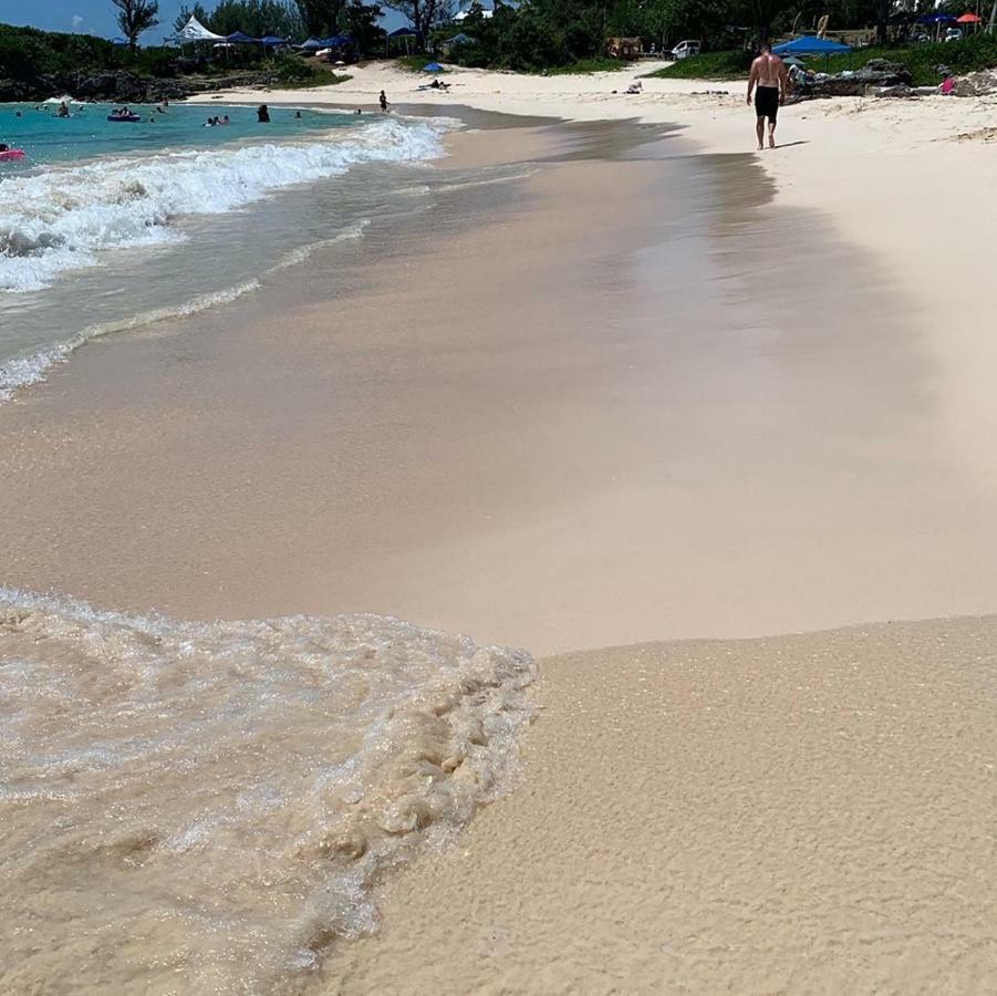 Sunset Paradise Oceanview 1-bedroom Walking Distance To Beaches & Railway Trail Apartment *